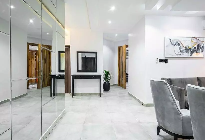 The Azaria Hotel & Apartment