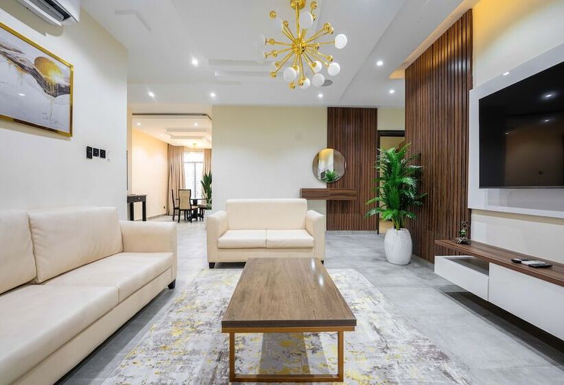 The Azaria Hotel & Apartment