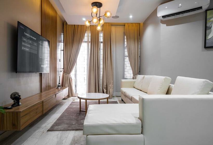 The Azaria Hotel & Apartment