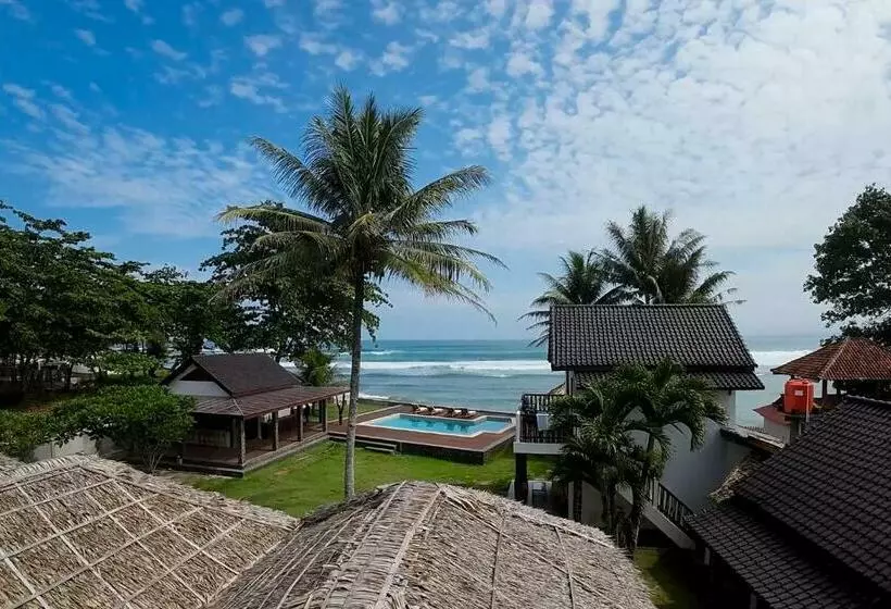 ホテル The Ujung Bocur Bungalows