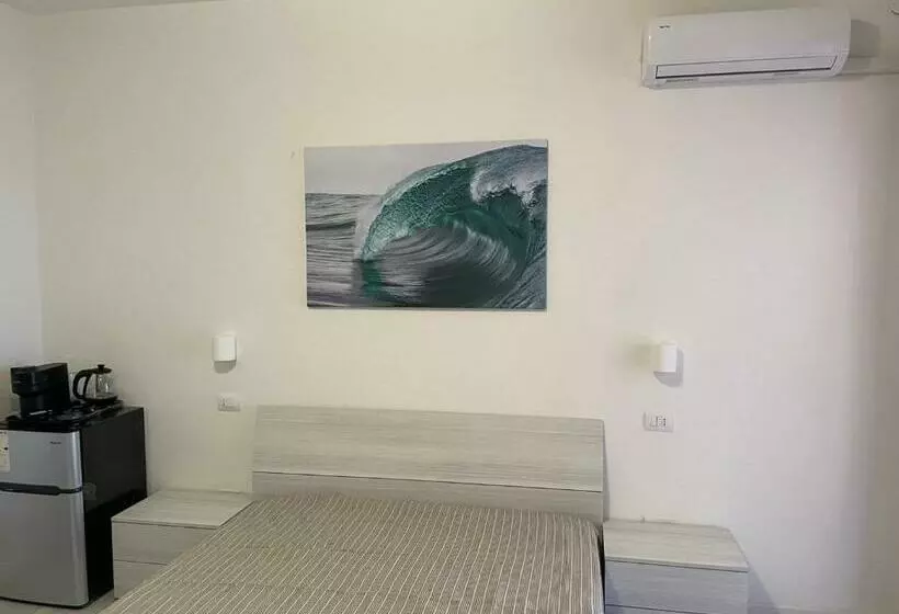 پانسیون Solanas Home Stay Rooms