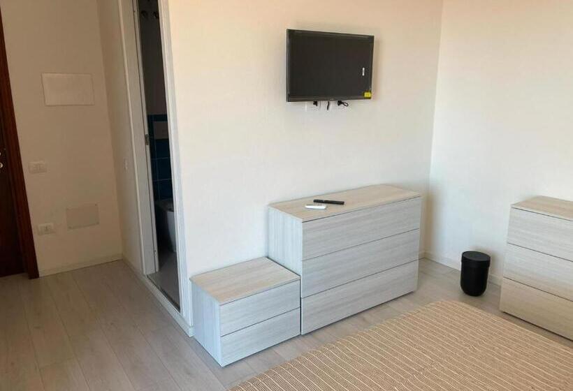 Пансион Solanas Home Stay   Rooms