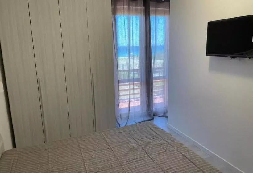 پانسیون Solanas Home Stay Rooms