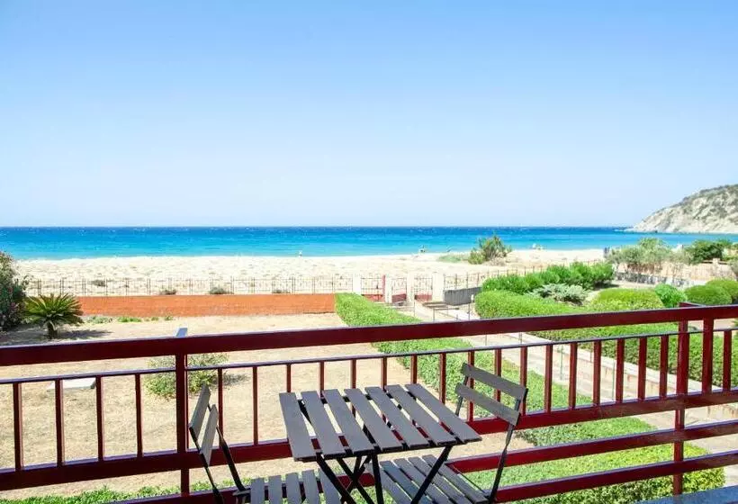 پانسیون Solanas Home Stay Rooms