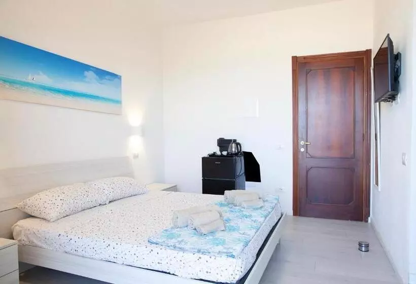 پانسیون Solanas Home Stay Rooms
