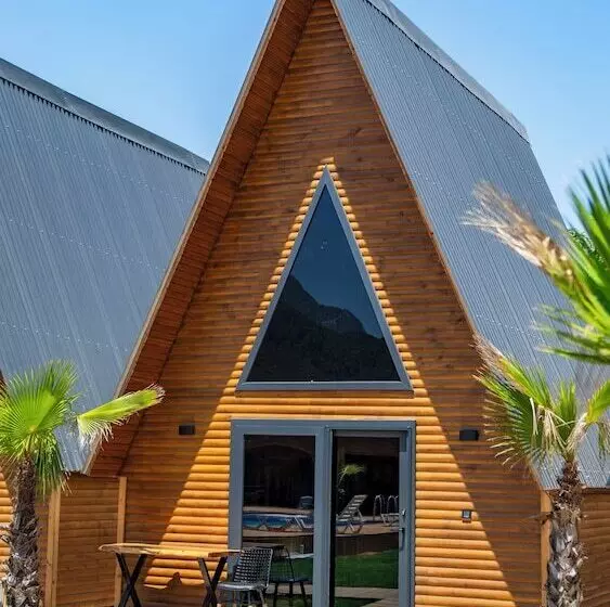تختخواب و صبحانه Araz Wooden Concept