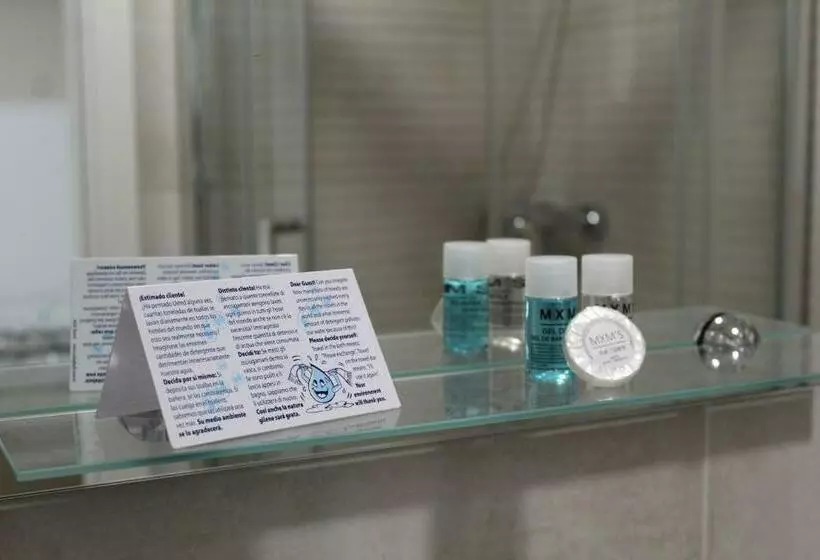 پانسیون La Familia