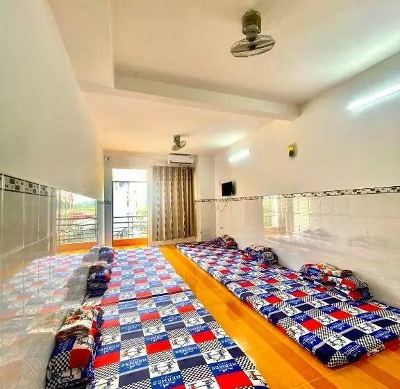 هاستل Nhà Nghỉ Cẩm Tiên 2