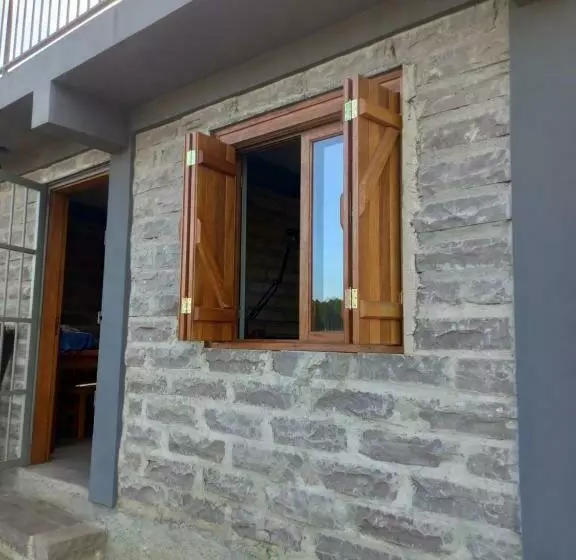 Retkeilymaja Suite De Pedra