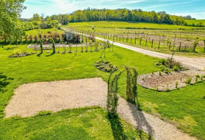 Aamiaismajoitus (B&B) ô Domaine Du Roussillon