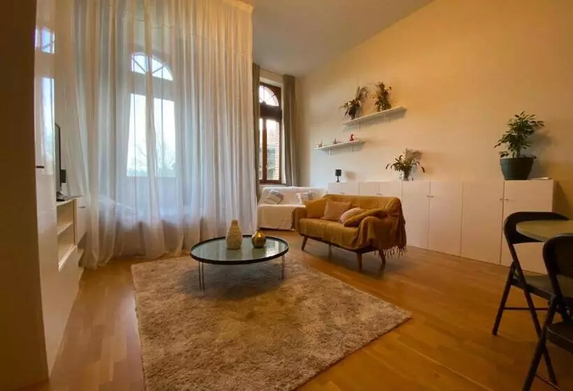 Aamiaismajoitus (B&B) ô Domaine Du Roussillon