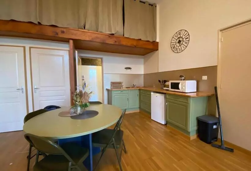 Aamiaismajoitus (B&B) ô Domaine Du Roussillon