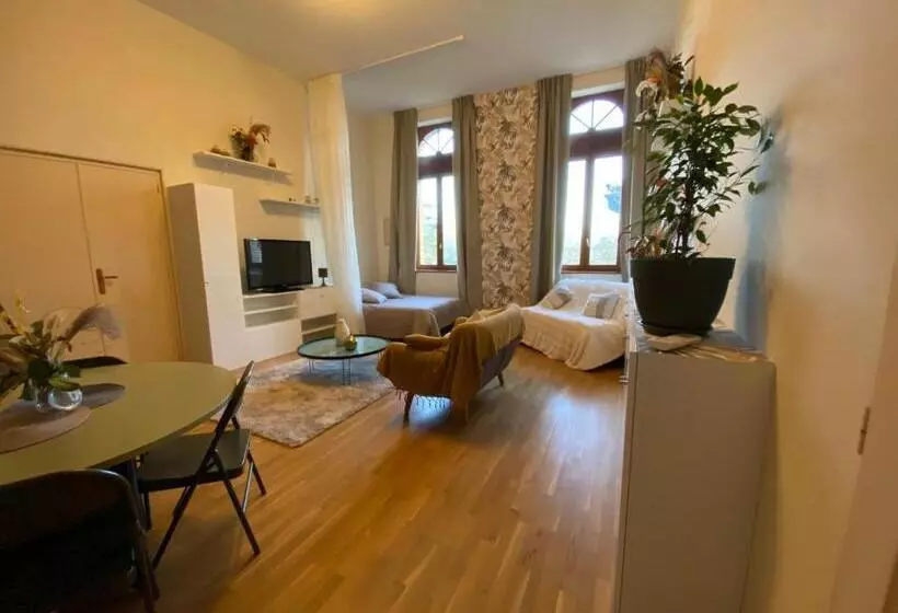 Aamiaismajoitus (B&B) ô Domaine Du Roussillon