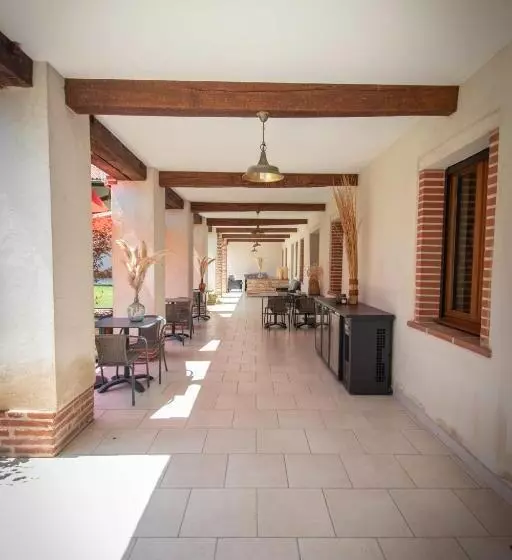 Aamiaismajoitus (B&B) ô Domaine Du Roussillon