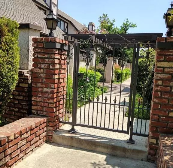 Aamiaismajoitus (B&B) Levander Cozy Home