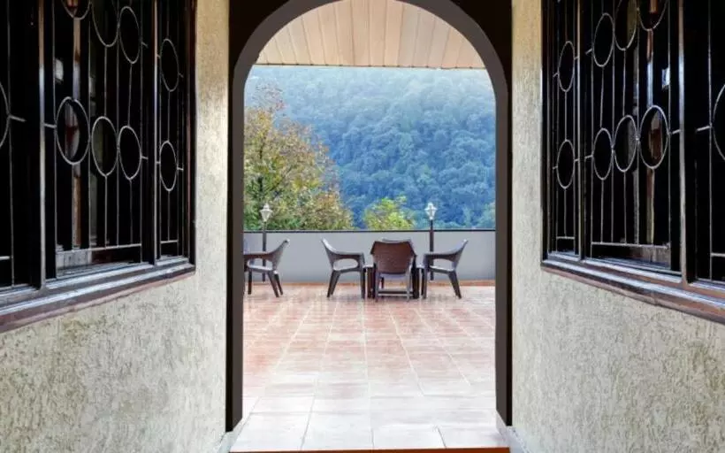 Hotelli Flatties Mall Road Nainital Near Lake View Point