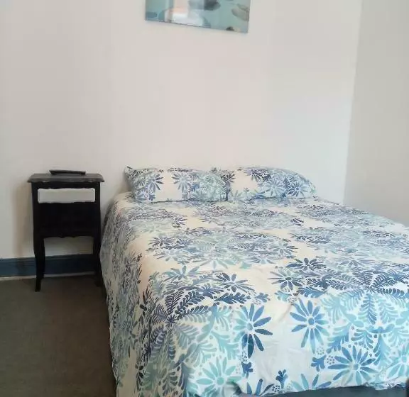 Hotelli Hôtel Le Celtic Montluçon