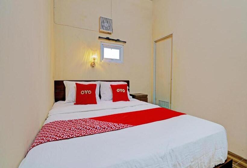 Hotelli Oyo 92871 Ciparay Residence