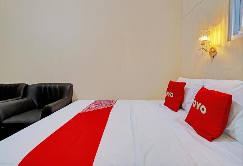 Hotelli Oyo 92871 Ciparay Residence