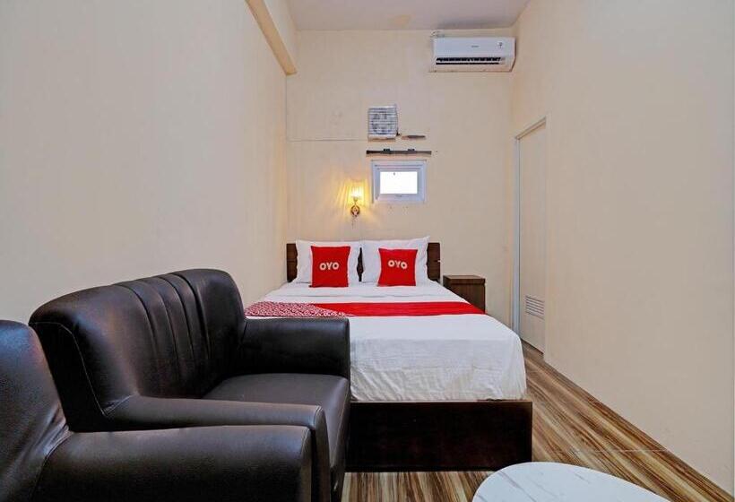 Hotelli Oyo 92871 Ciparay Residence