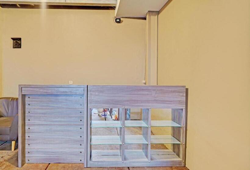 Hotelli Oyo 92871 Ciparay Residence