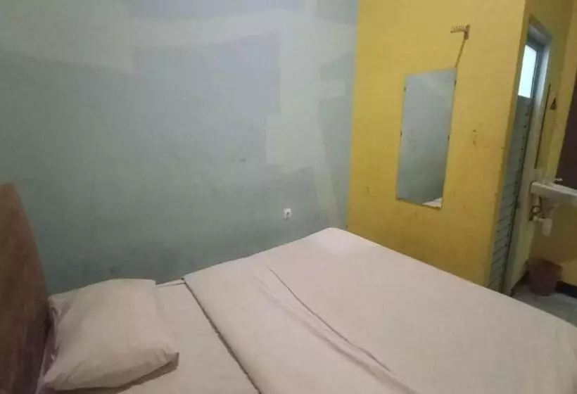 Oyo 92877 Hotel Rainbow 7296
