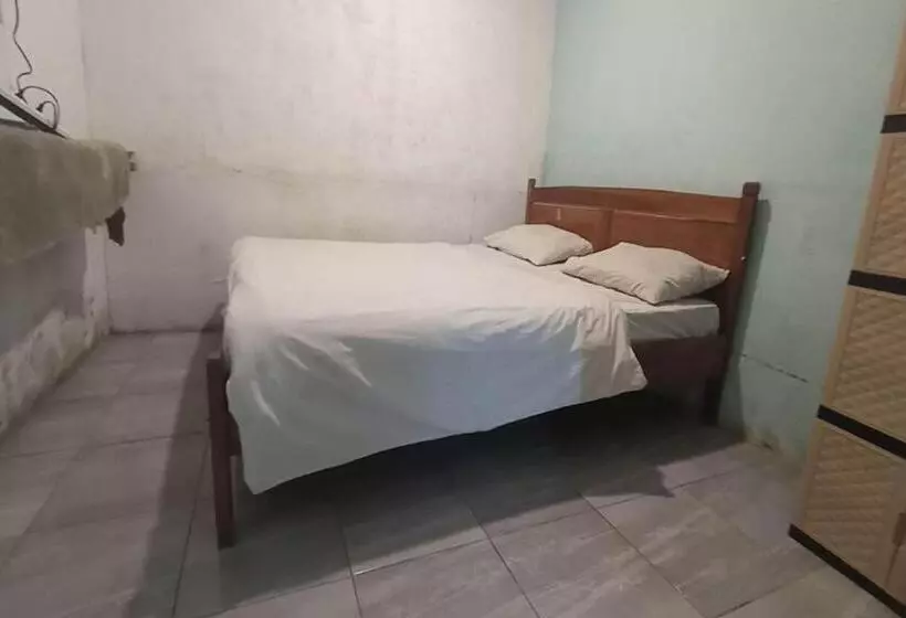 Oyo 92877 Hotel Rainbow 7296