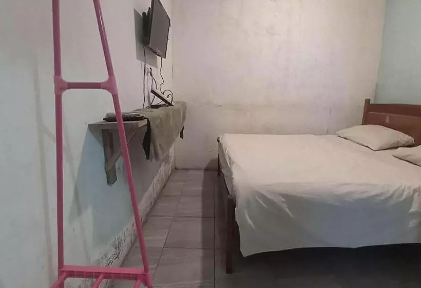 Oyo 92877 Hotel Rainbow 7296