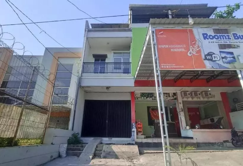 Oyo 92877 Hotel Rainbow 7296