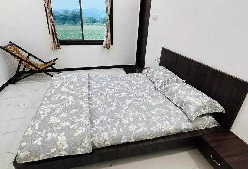 Majatalo Govardhan Villas Farm Stay