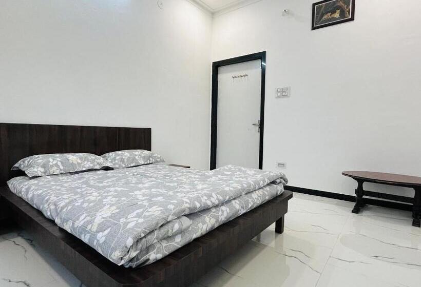 ペンション Govardhan Villas Farm Stay