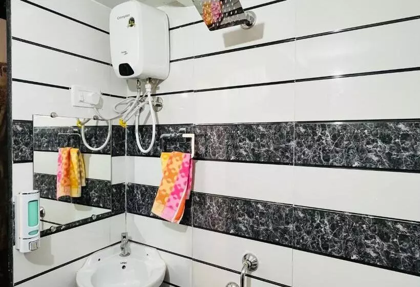 Majatalo Govardhan Villas Farm Stay