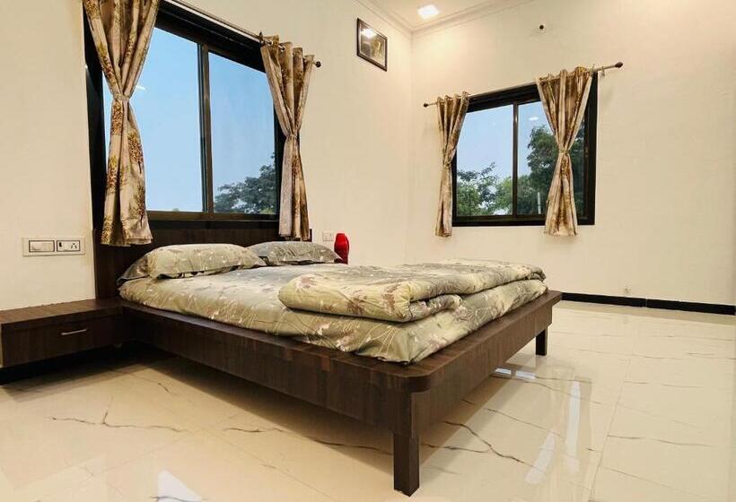 ペンション Govardhan Villas Farm Stay