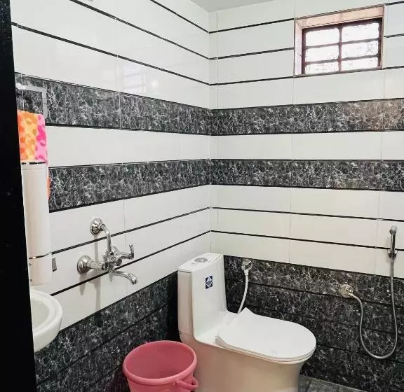 Majatalo Govardhan Villas Farm Stay