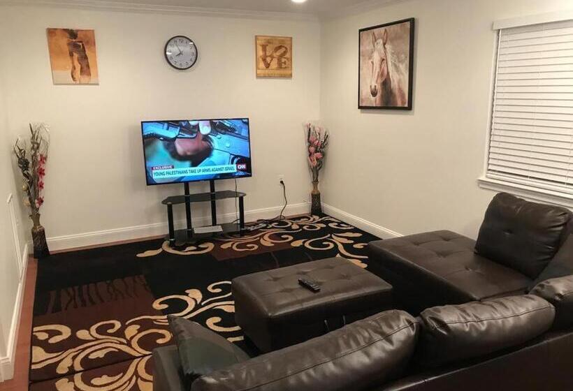 펜션 Room In House   Executive Private Room