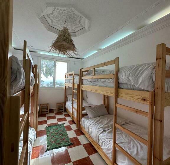 هاستل Sunrise Auberge Surf