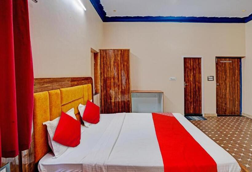 Hotel Flagship Real Out Of The Blue