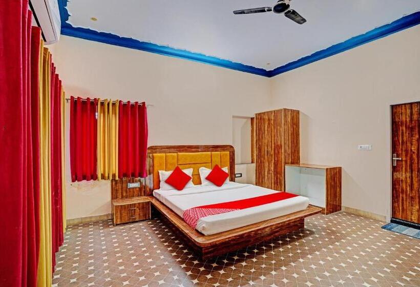 Hotel Flagship Real Out Of The Blue