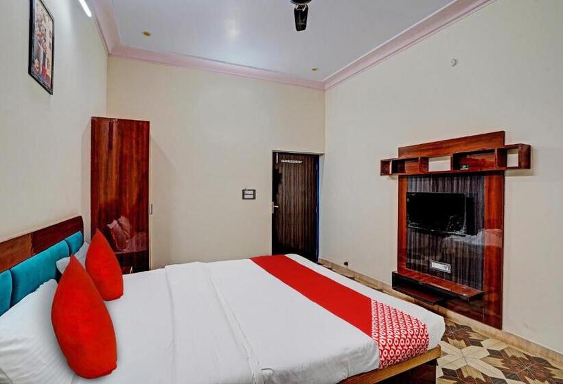 Hotel Flagship Real Out Of The Blue