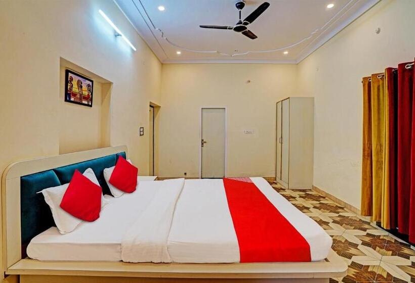 Hotel Flagship Real Out Of The Blue