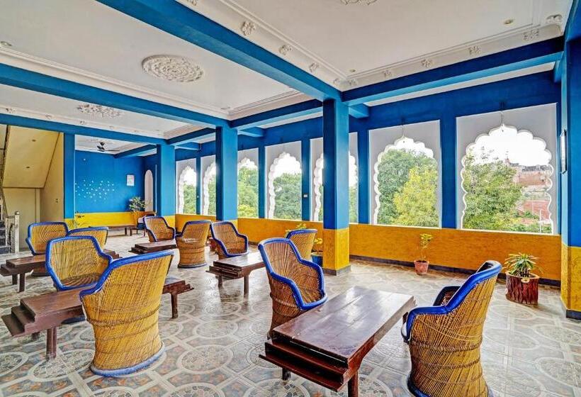 Hotel Flagship Real Out Of The Blue