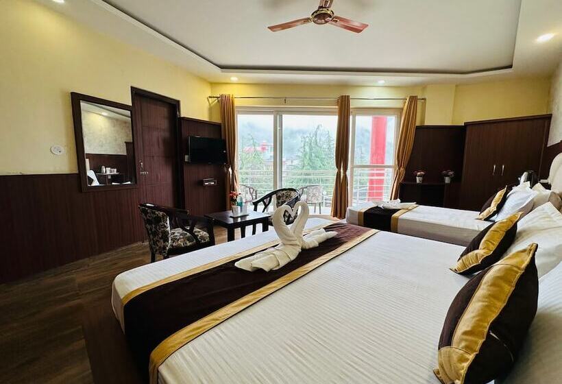 호텔 Him Holiday Ventures