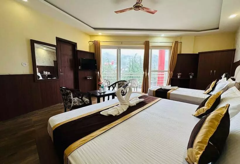 Hotelli Him Holiday Ventures