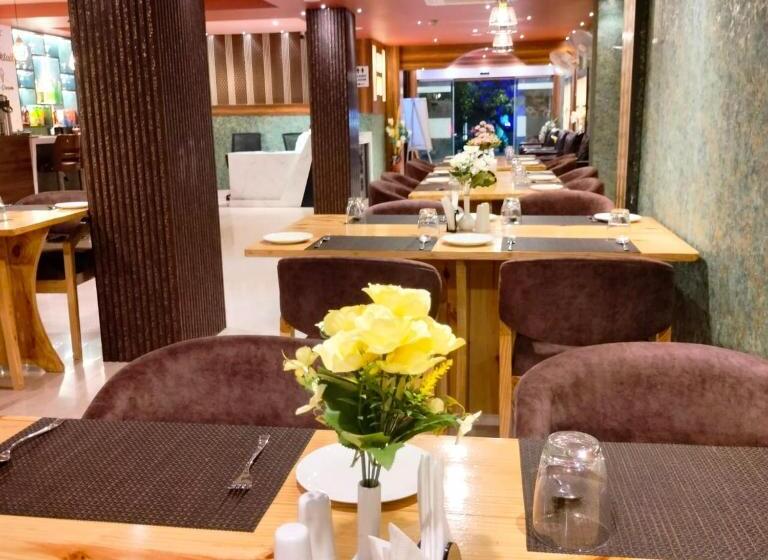 Hotel Karisma Premium