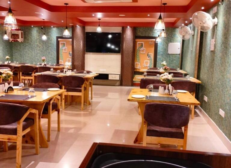 Hotel Karisma Premium