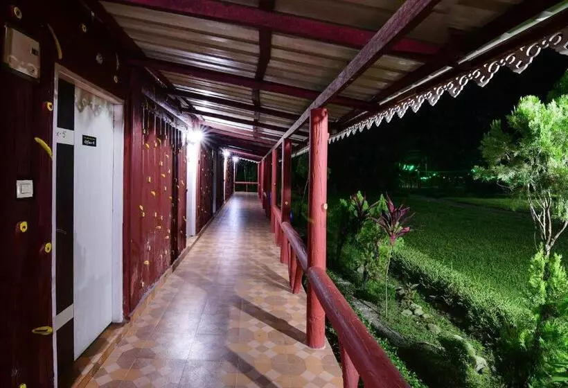 Hotelli Townhouse Oak Gorumara Jungle Resort