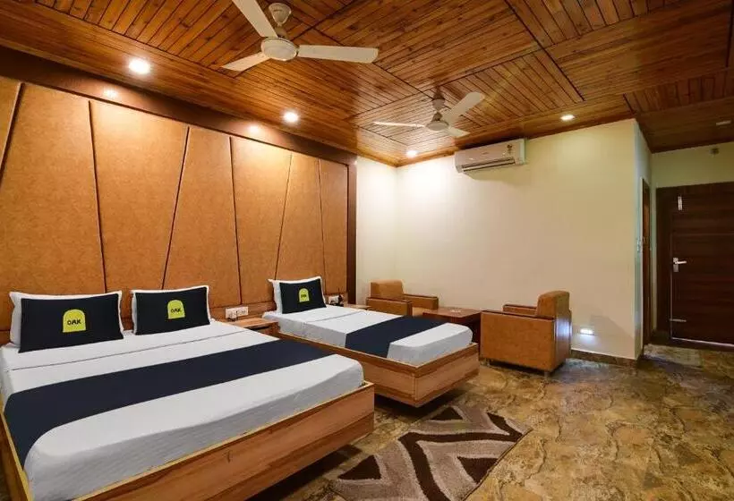 Hotelli Townhouse Oak Gorumara Jungle Resort
