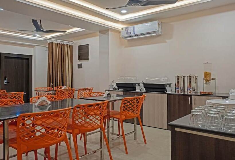 Hotel Treebo Su Casa Grand