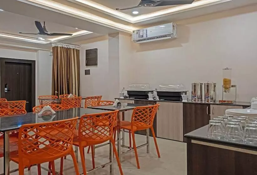 Hotelli Treebo Su Casa Grand