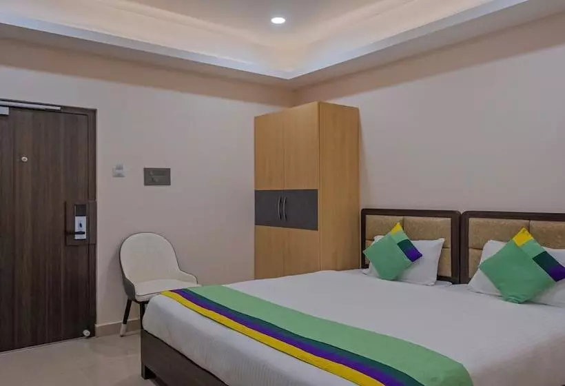 Hotelli Treebo Su Casa Grand